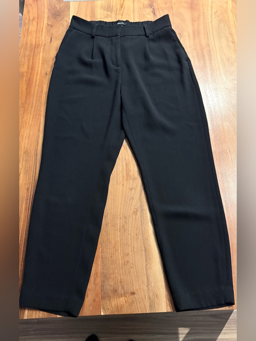 RW&CO black ankle trousers
